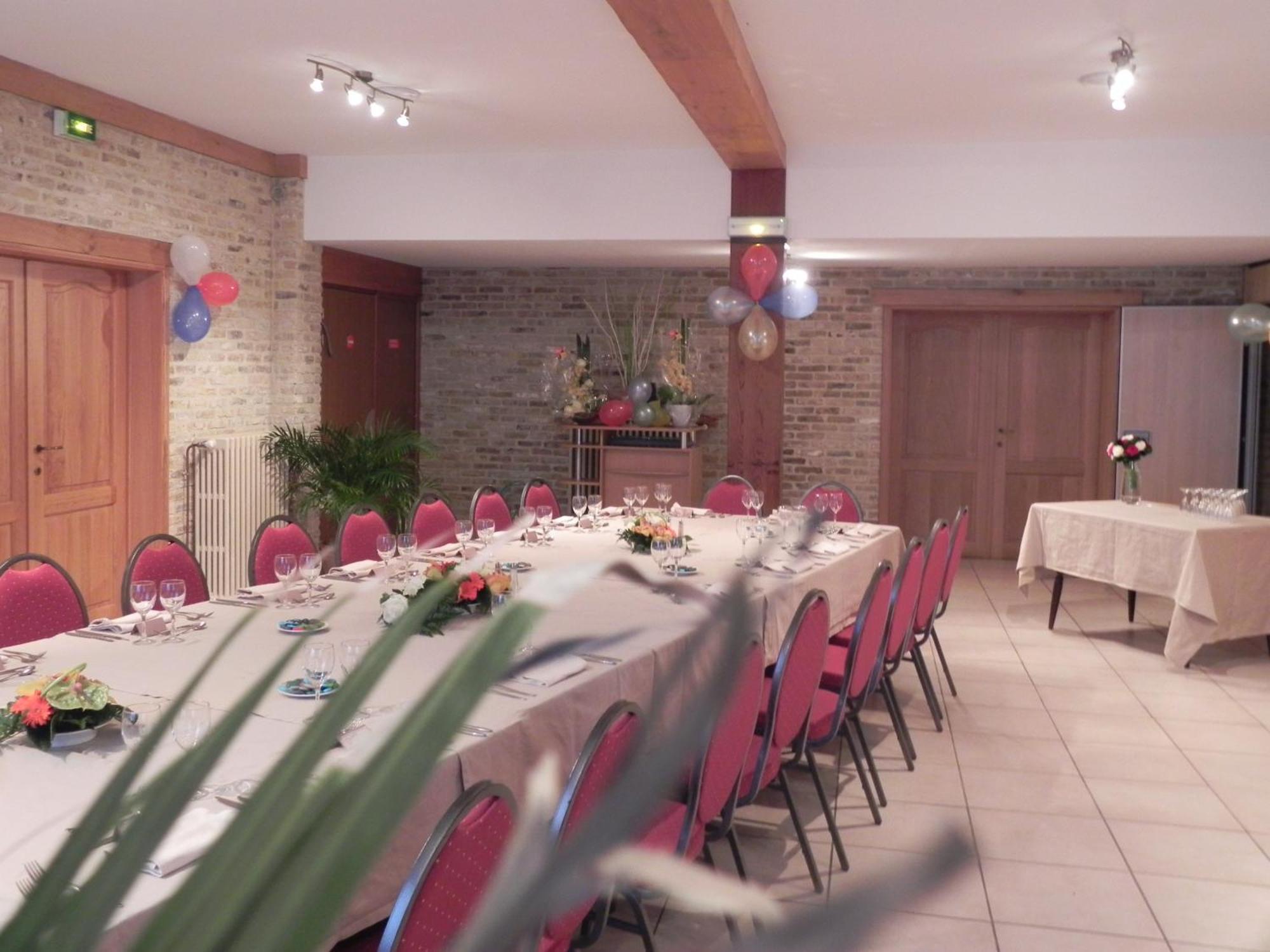 Hotel - Restaurant Au Tonnelier Берг Екстериор снимка