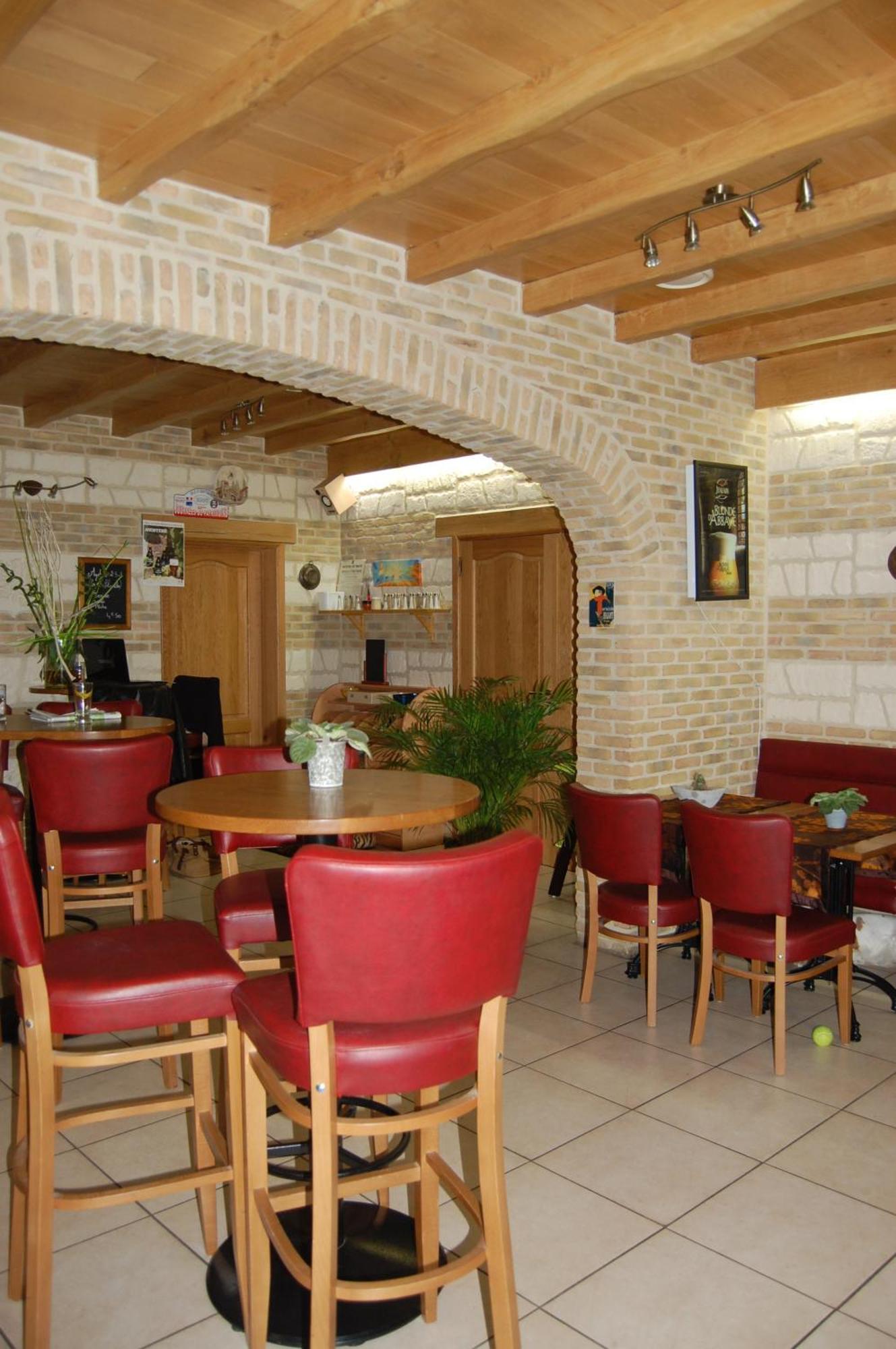 Hotel - Restaurant Au Tonnelier Берг Екстериор снимка